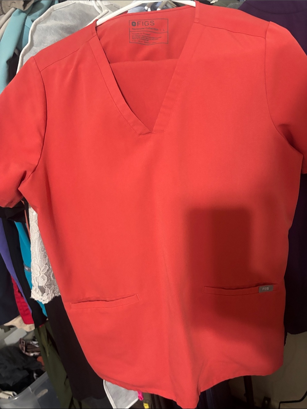 RARE!! FIGS  Women’s Clay “FALL COLOR” V-Neck Scrub Top